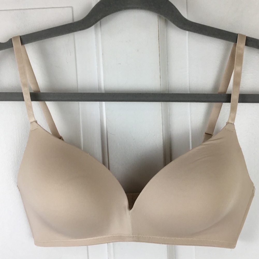 H&M Womens Wirefree T-shirt Bra 34C NWOT